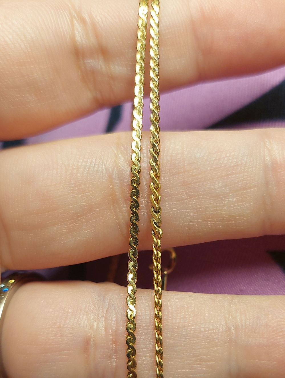 Set Of 2 Gold Tone Bracelets One Is 7.75 Other Is 8.5